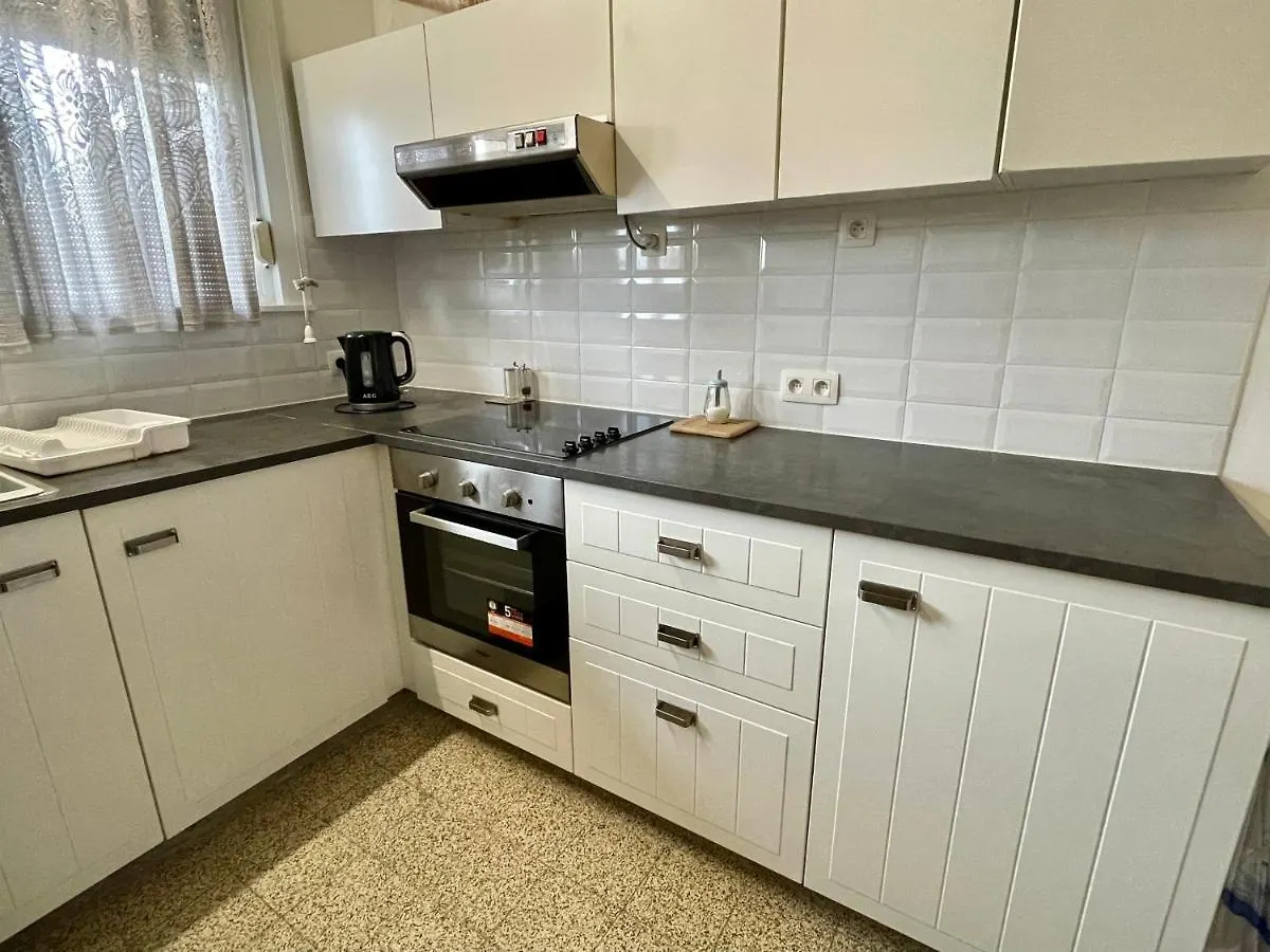 Superbe Appartement Duplex Avec Jacuzzi Brussels